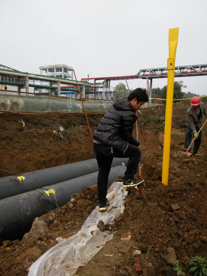 弘坤公司-測(cè)試樁埋設(shè)